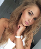 Natali Natali